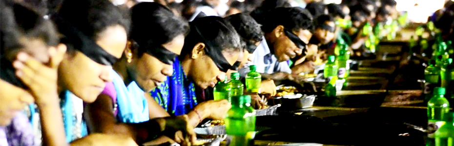 BLINDFOLDED MOST PEOPLE EATING BIRIYANI TOGETHER