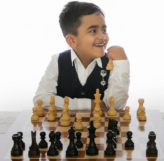 School Boy played brilliant chess game