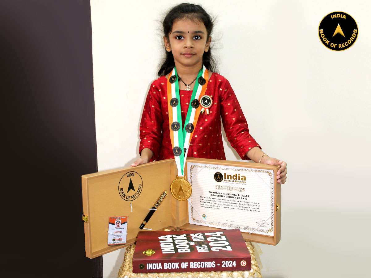 maximum-4-x-4-sudoku-puzzles-solved-in-5-minutes-by-a-kid-india-book
