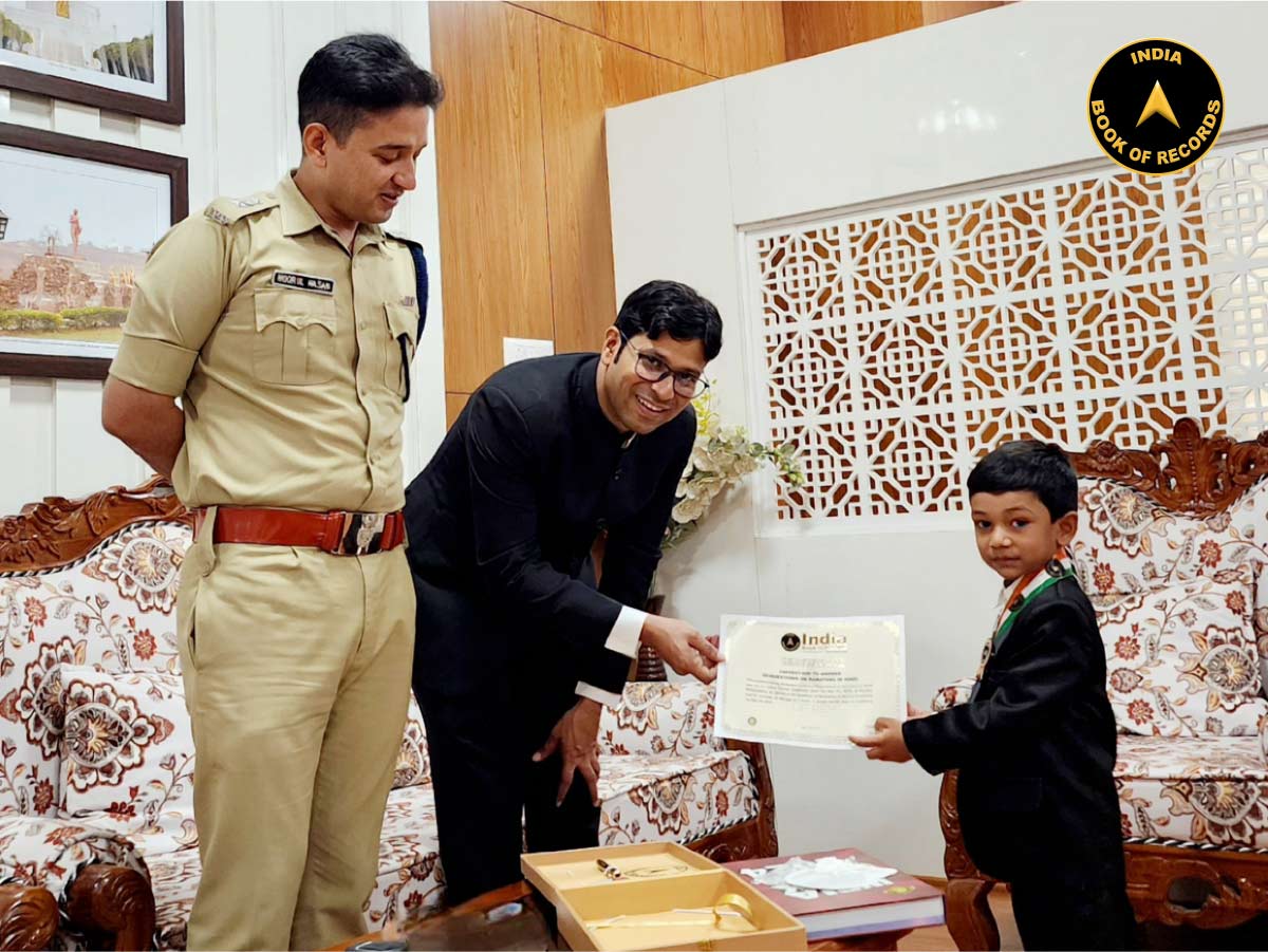 Fastest kid to answer 50 questions on Ramayana in Hindi