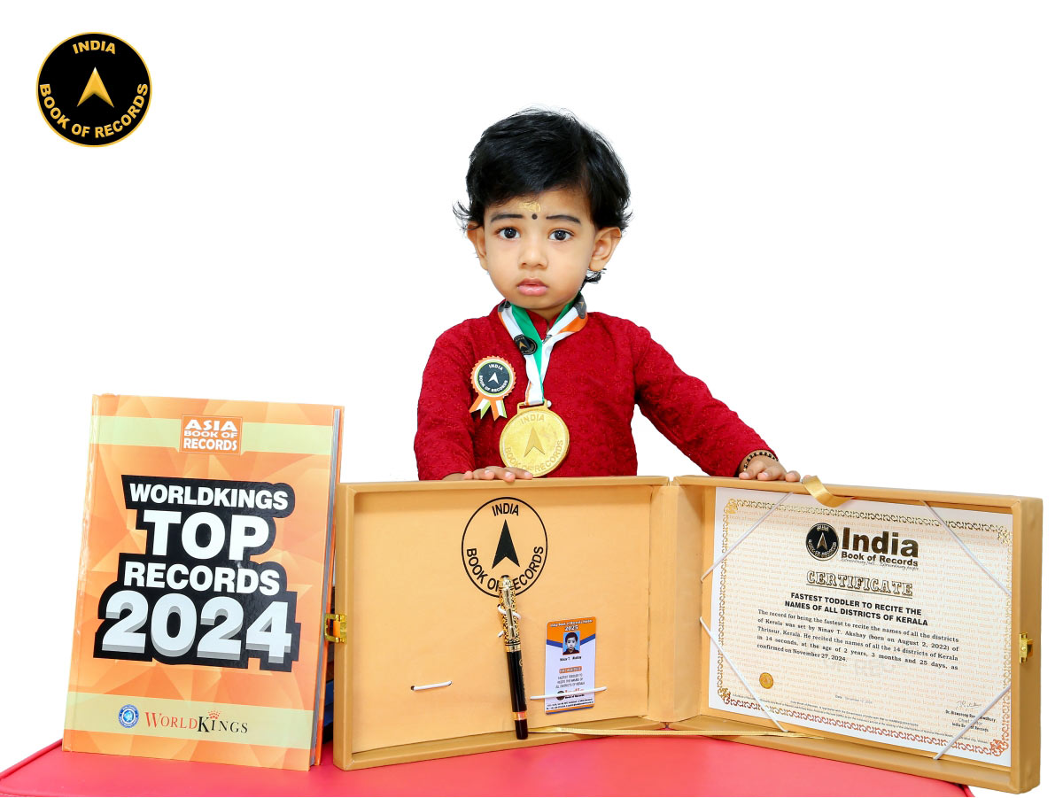 Fastest toddler to recite names of all districts of Kerala