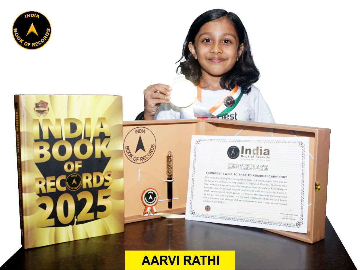 Youngest twins to trek to Kumbhalgarh Fort