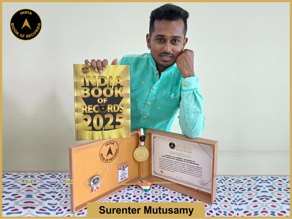 Largest calligraphy drawing of lord Kartikeya’s weapon by an individual