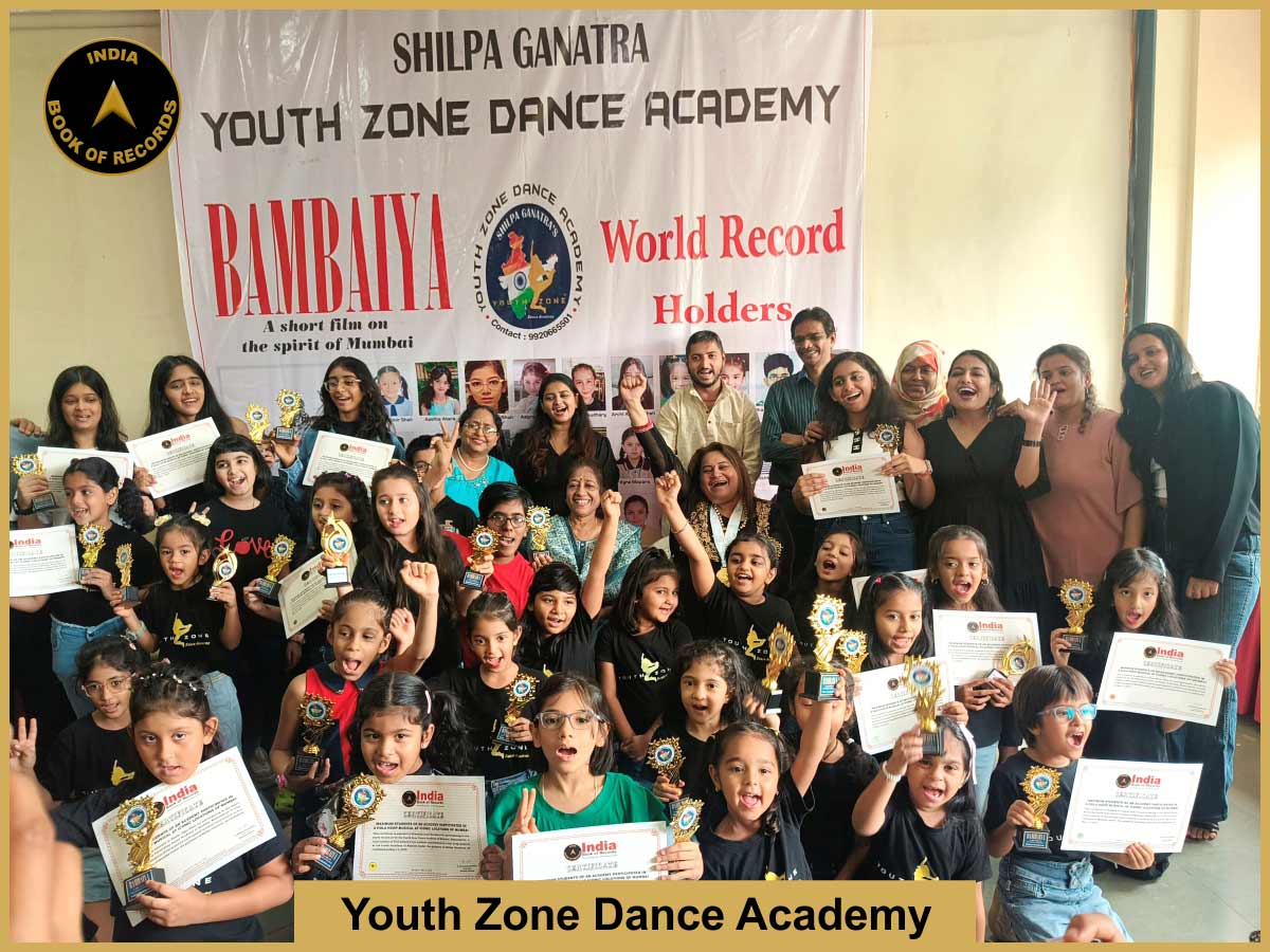 Maximum students of an academy participated in a hula hoop musical at iconic locations of Mumbai