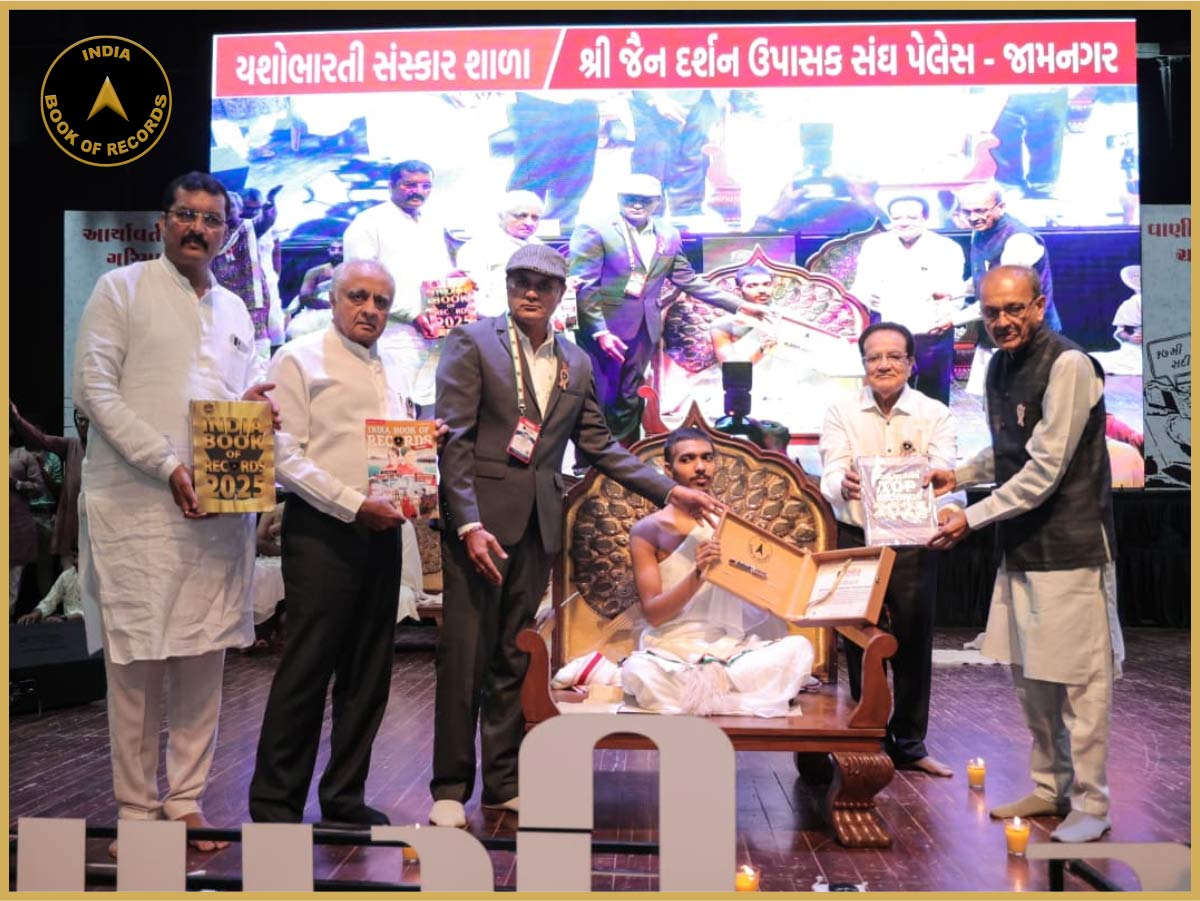 Longest Hindi Lecture Delivered Without Using Labial Consonants