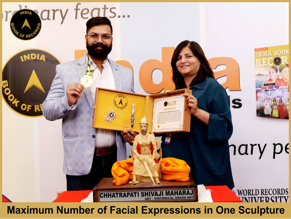 Maximum Number of Facial Expressions in One Sculpture