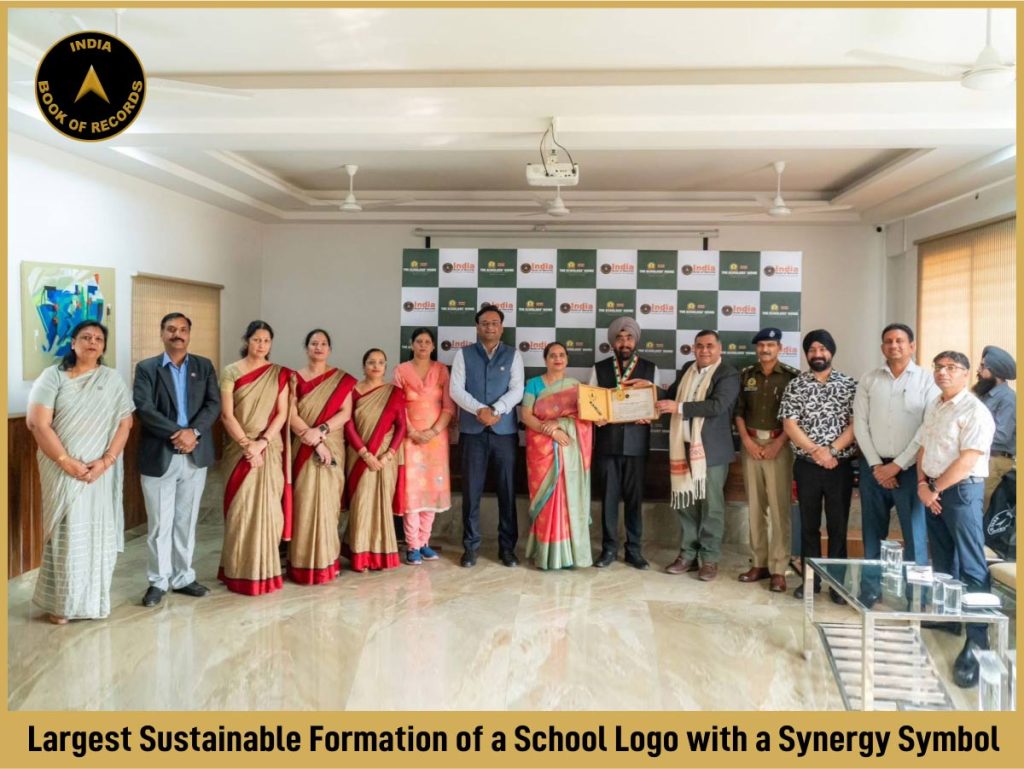 Largest Sustainable Formation of a School Logo with a Synergy Symbol