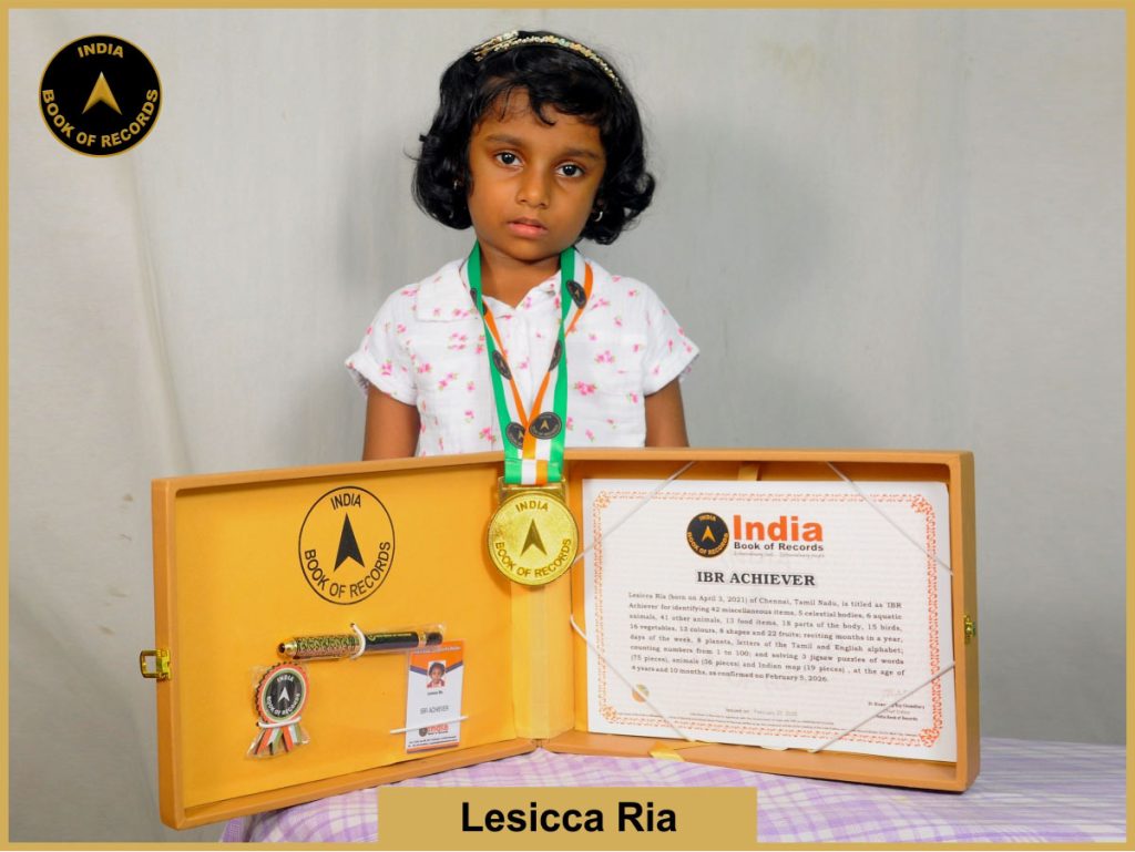 Image of Lesicca Ria with IBR Achiever certificate.
