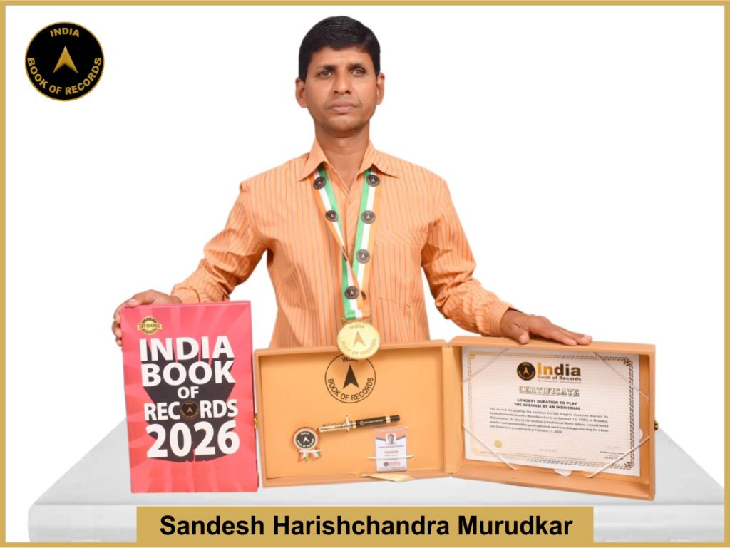 Image of Sandesh Harishchandra Murudkar, Longest duration to play the shehnai by an individual.