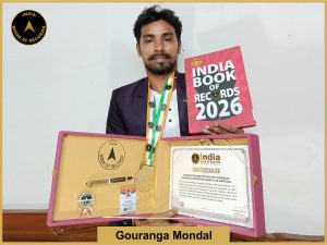 Pic of Gouranga Mondal, Smallest portrait of Pritilata Waddedar made on a puffed rice grain by an individual.