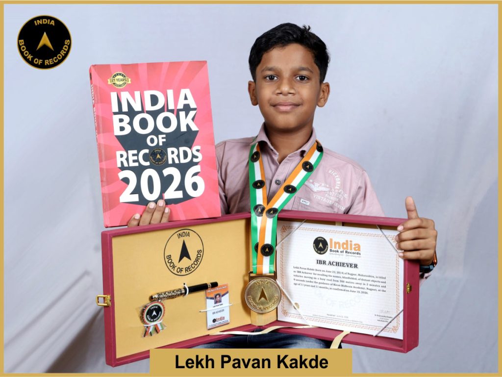 Pic of Lekh Pavan Kakde with IBR Achiever certificate.