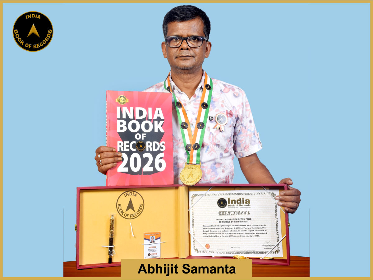 Largest collection of ten paise coins held by an individual