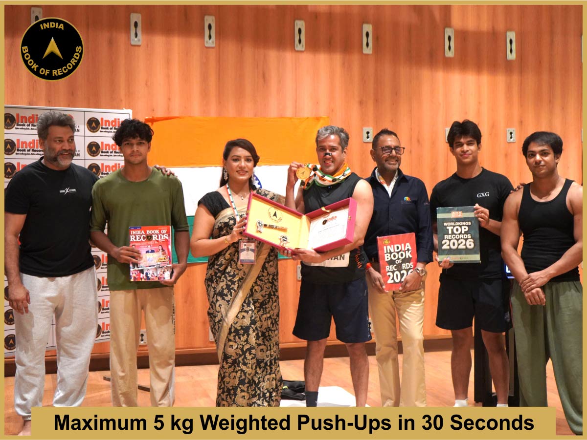 Maximum 5 kg Weighted Push-Ups in 30 Seconds