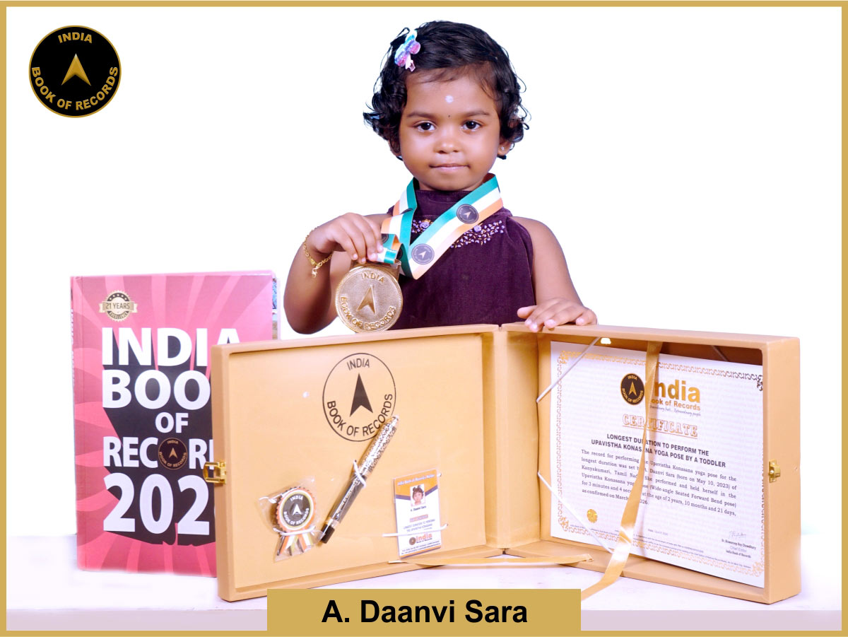 Longest duration to perform the Upavistha Konasana yoga pose by a toddler