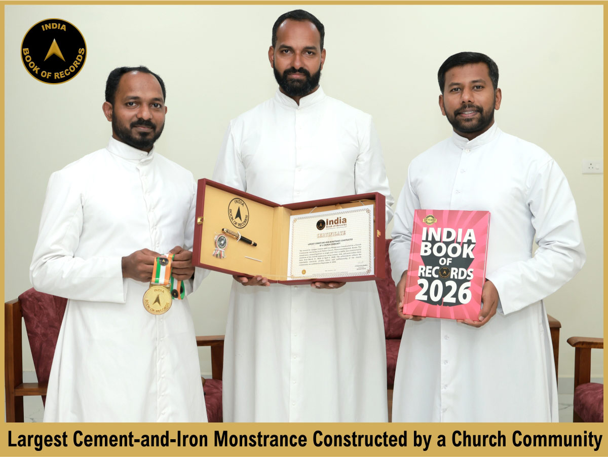 Largest Cement-and-Iron Monstrance Constructed by a Church Community