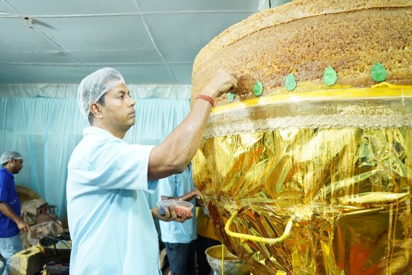A Massive 4,442 kg Laddu for Ganesh Utsav