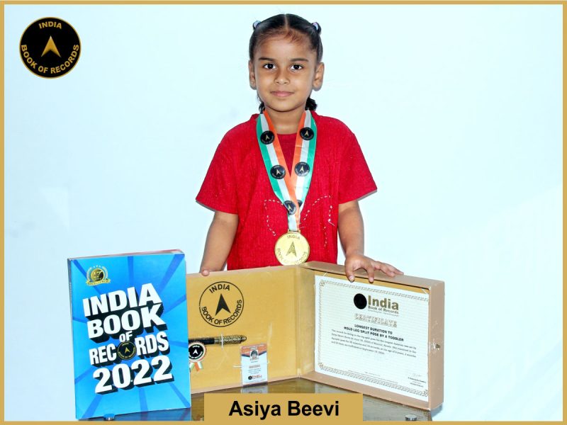 Image od Asiya Beevi, Longest duration to hold leg split pose by a toddler.