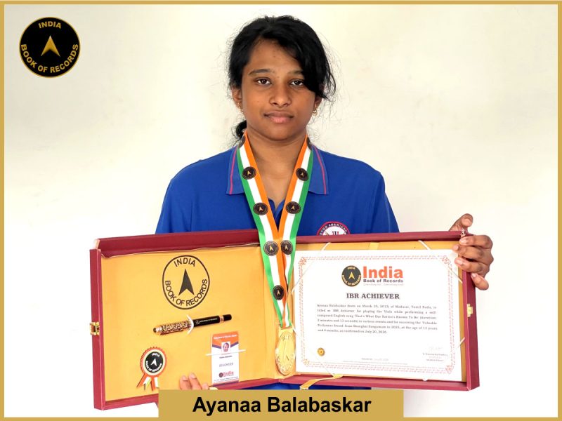 pic of Ayanaa Balabaskar With IBR Achiever certificate.