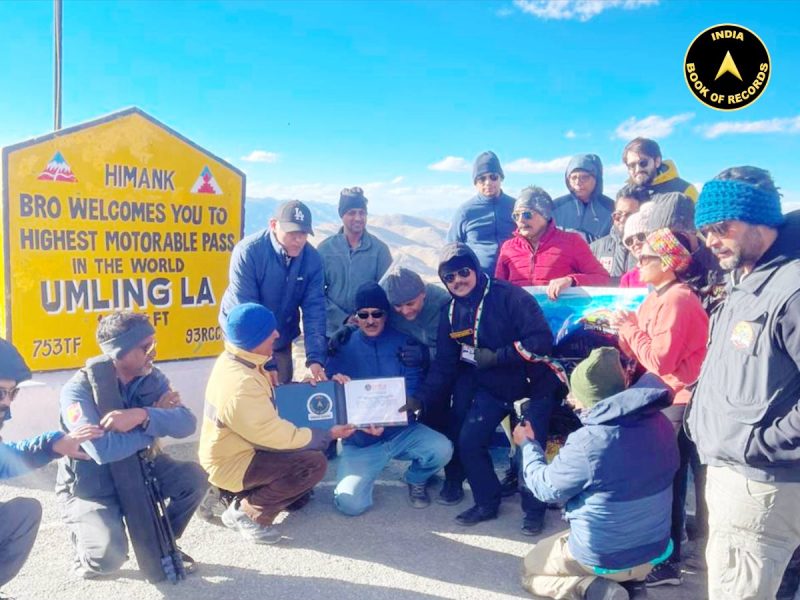 FIRST CONVOY OF JIMNY’S TO REACH THE HIGHEST MOTORABLE ROAD OF THE WORLD