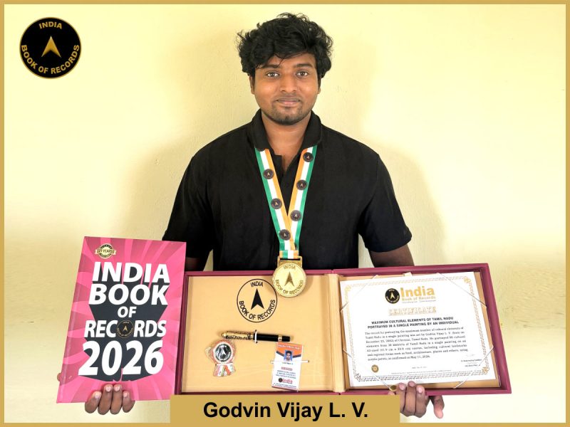 Pic of Godvin Vijay L V, Maximum cultural elements of Tamil Nadu portrayed in a single painting by an individual.