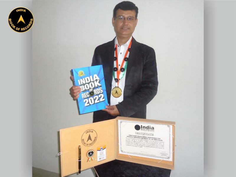 Illusionist Clifford Norman Parakh
