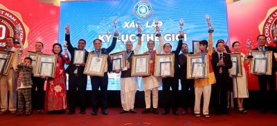 Mega Celebration of Two Decades of Vietnam Book of Records (2)