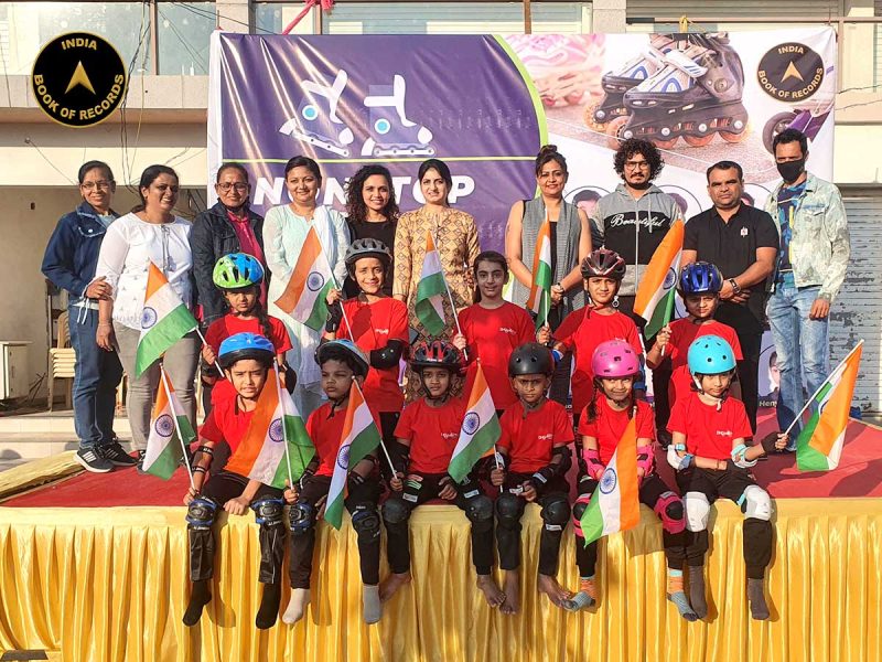 Non-stop-skating-marathon-relay-for-24-hours-by-a-group-1