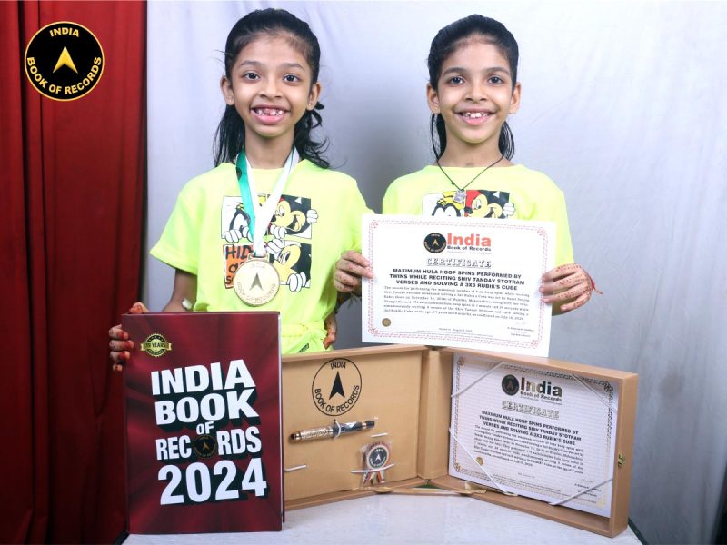 Sanika-Sanjog-Kabra-and-Sanvi-Sanjog-Kabra
