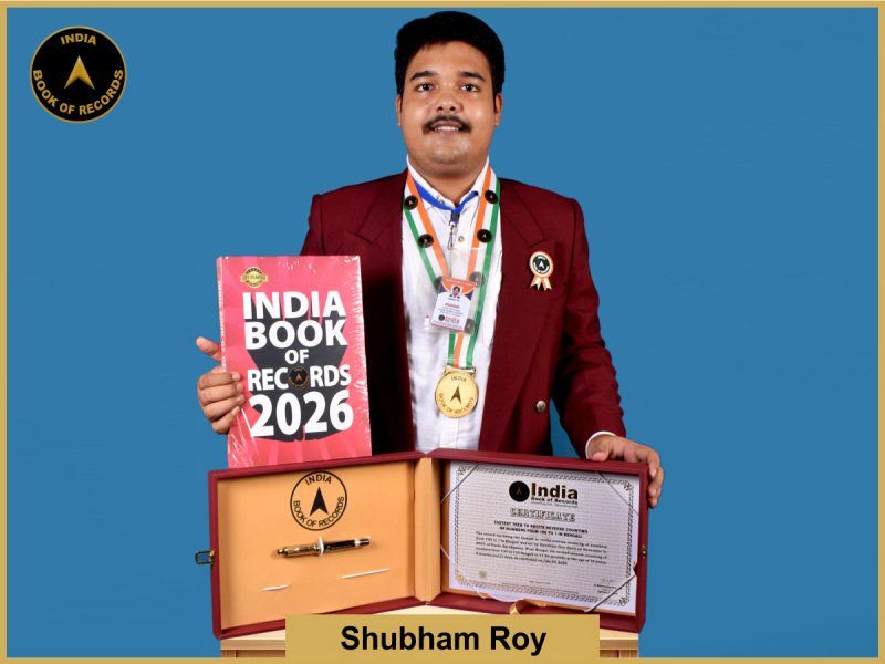Image of Shubham Roy, Fastest teen to recite reverse counting of numbers from 100 to 1 in Bengali.
