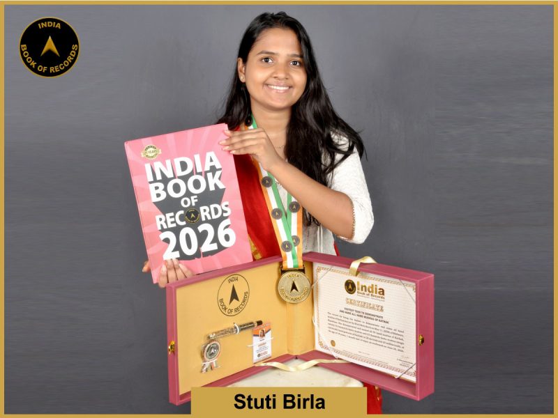 Image of Stuti Birla, Fastest teen to demonstrate and name all hand mudras of Kathak.