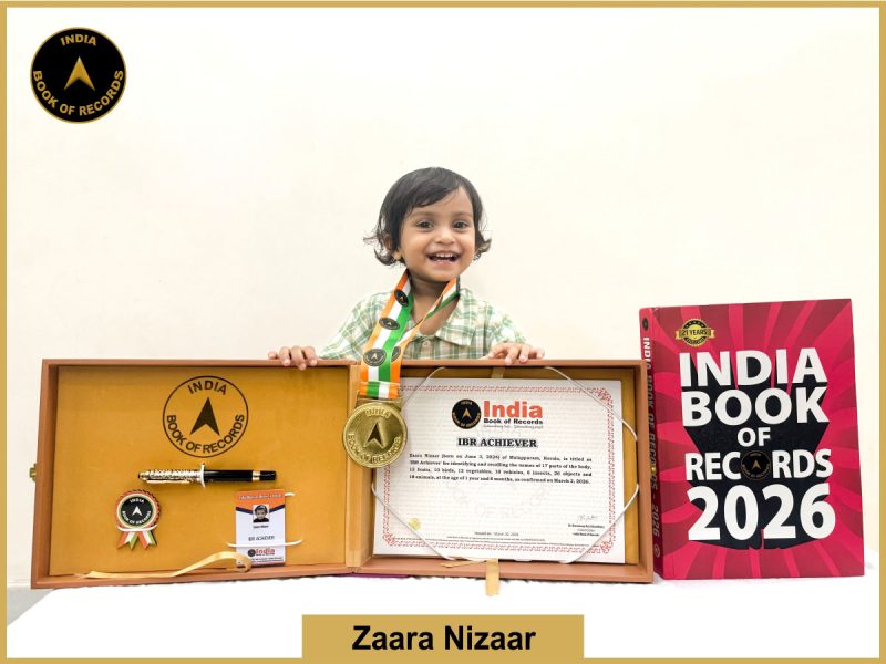 Zaara Nizaar with IBR Achiever certificate.