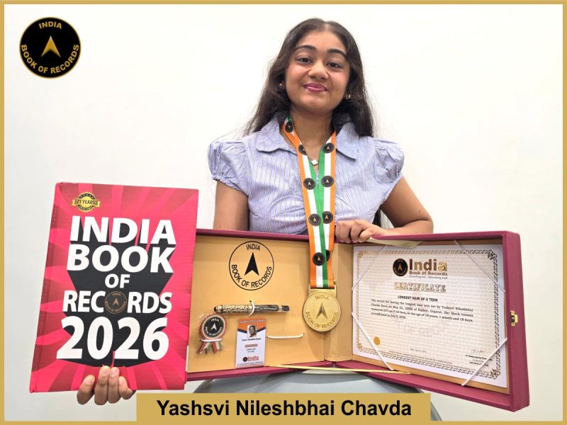 Image of Yashsvi Nileshbhai Chavda, Longest hair of a teen.