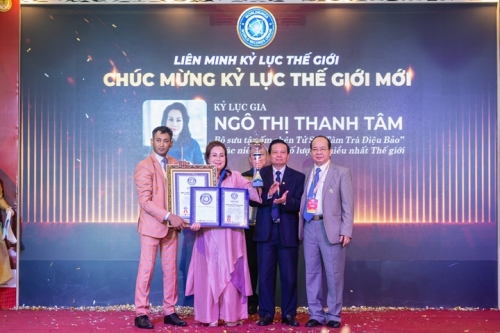 Grand-Reunion-of-World-Record-Presidents-in-Vietnam-134