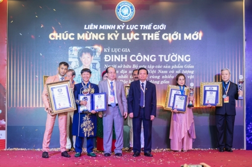Grand-Reunion-of-World-Record-Presidents-in-Vietnam-137