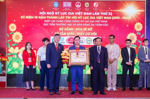 Grand-Reunion-of-World-Record-Presidents-in-Vietnam-156