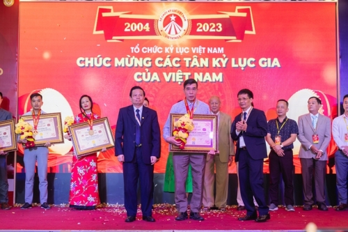 Grand-Reunion-of-World-Record-Presidents-in-Vietnam-178