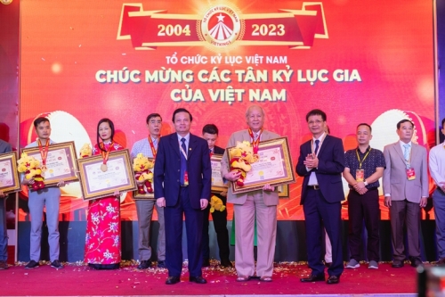 Grand-Reunion-of-World-Record-Presidents-in-Vietnam-181