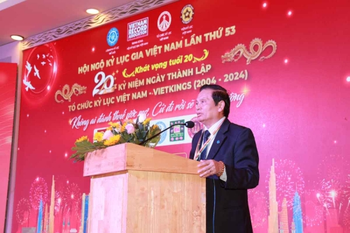 Mega-Celebration-of-Two-Decades-of-Vietnam-Book-of-Records-112