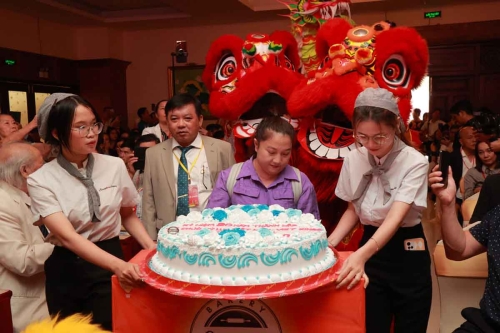 Mega-Celebration-of-Two-Decades-of-Vietnam-Book-of-Records-129