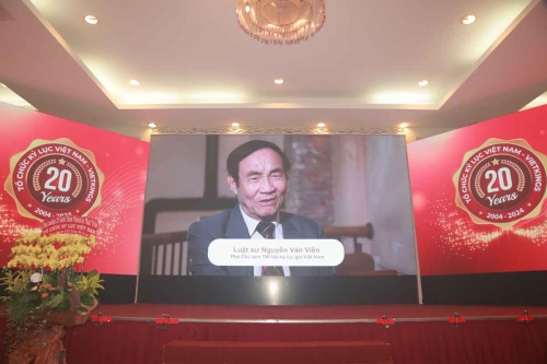 Mega-Celebration-of-Two-Decades-of-Vietnam-Book-of-Records-138