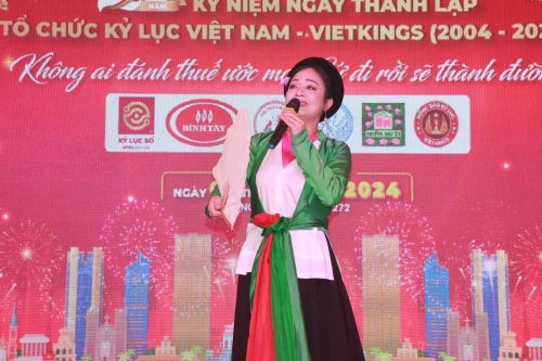 Mega-Celebration-of-Two-Decades-of-Vietnam-Book-of-Records-150