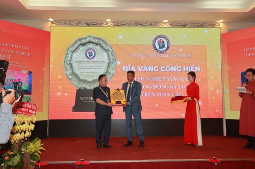 Mega-Celebration-of-Two-Decades-of-Vietnam-Book-of-Records-154