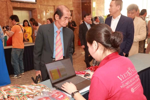 Mega-Celebration-of-Two-Decades-of-Vietnam-Book-of-Records-27