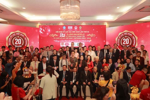 Mega-Celebration-of-Two-Decades-of-Vietnam-Book-of-Records-277