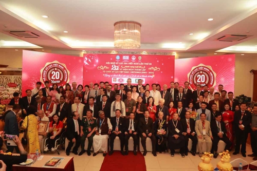 Mega-Celebration-of-Two-Decades-of-Vietnam-Book-of-Records-278