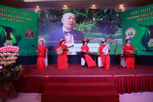 Mega-Celebration-of-Two-Decades-of-Vietnam-Book-of-Records-49