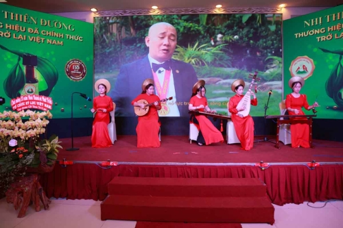 Mega-Celebration-of-Two-Decades-of-Vietnam-Book-of-Records-50