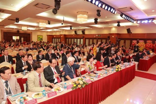 Mega-Celebration-of-Two-Decades-of-Vietnam-Book-of-Records-68