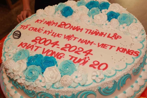 Mega-Celebration-of-Two-Decades-of-Vietnam-Book-of-Records-7