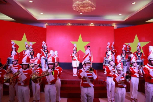 Mega-Celebration-of-Two-Decades-of-Vietnam-Book-of-Records-94